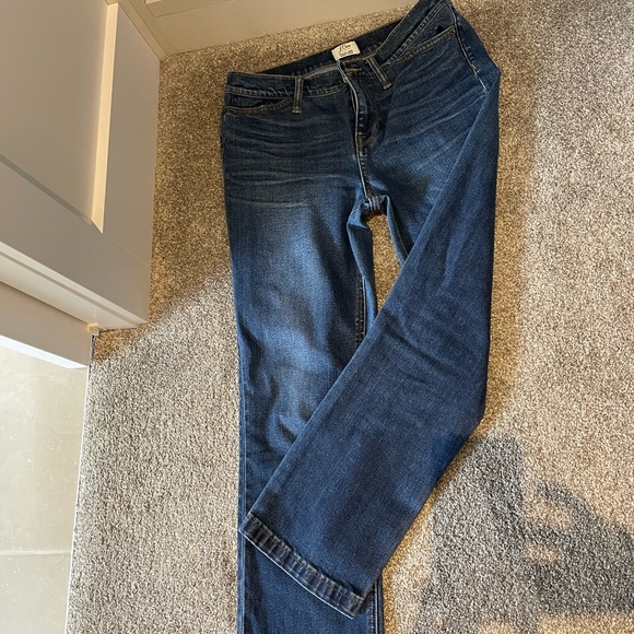 J. Crew jeans.. no size tag but fits like 27/28 waist - Picture 1 of 2